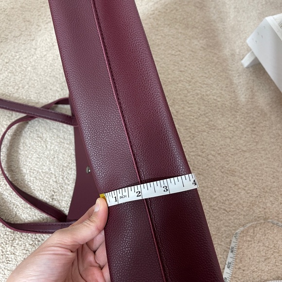 Faux leather casual tote - Picture 8 of 8